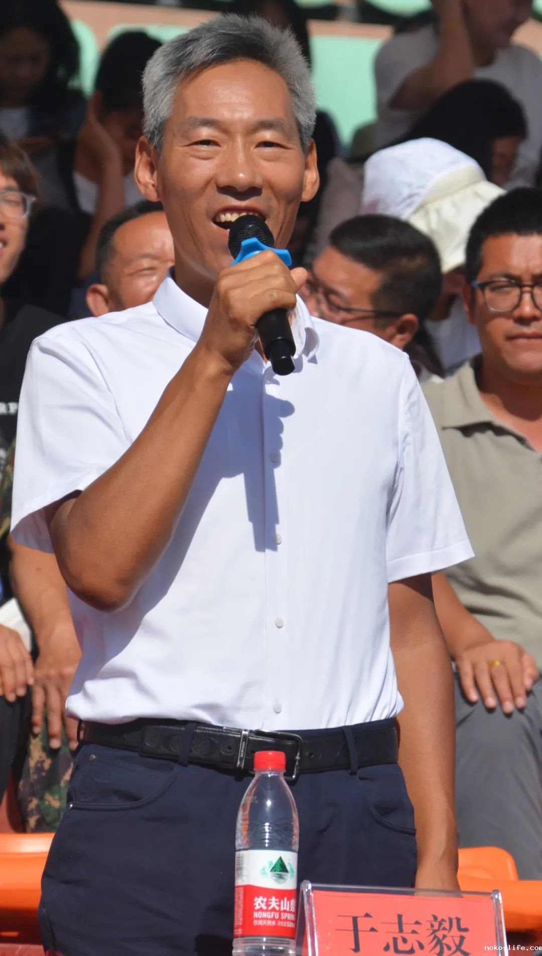 1-23110QZ64b32.jpg