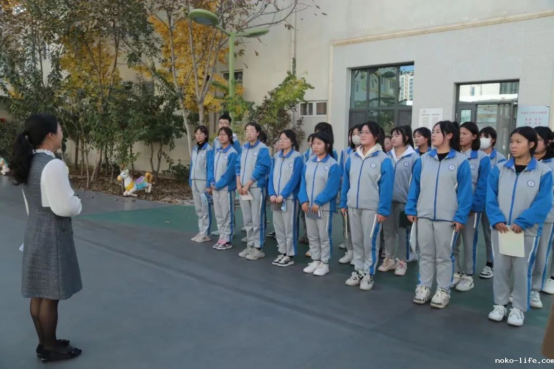 1-23110R00GO00.jpg