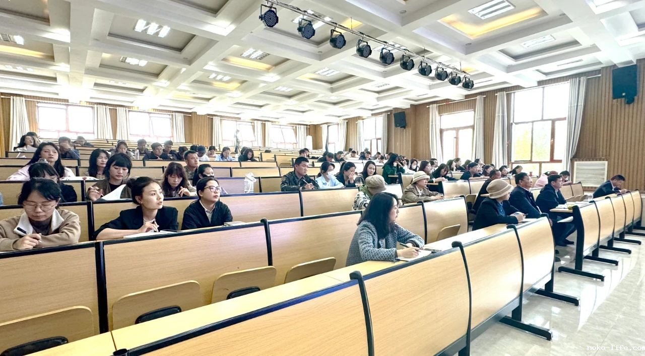 党旗飘飘丨我校开展教职工专题培训(图3) 1-240422113R2424.jpg
